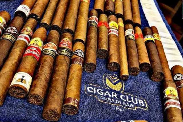 Il mondo dei sigari: a Bari un'associazione riunisce gli appassionati della "fumata lenta"